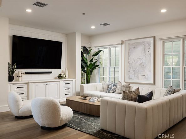 8 Gleneagles Drive, Newport Beach CA 92660