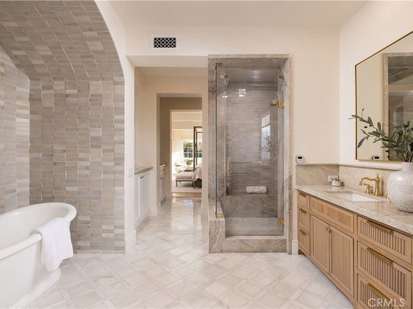 8 Gleneagles Drive, Newport Beach CA 92660