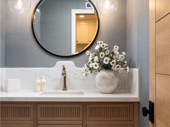 8 Gleneagles Drive, Newport Beach CA 92660