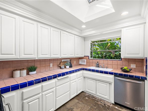 9021 Niguel Circle, Huntington Beach CA 92646