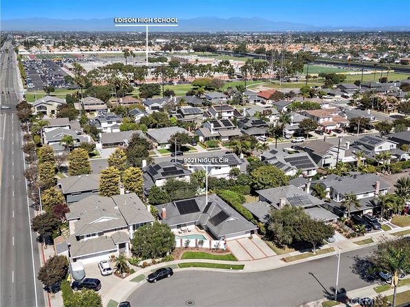 9021 Niguel Circle, Huntington Beach CA 92646