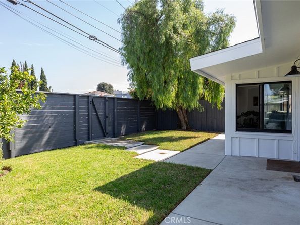 2097 Maple, Costa Mesa CA 92627