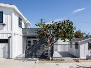 2097 Maple, Costa Mesa CA 92627