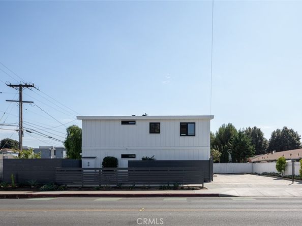 2097 Maple, Costa Mesa CA 92627