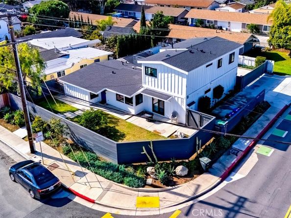 2097 Maple, Costa Mesa CA 92627