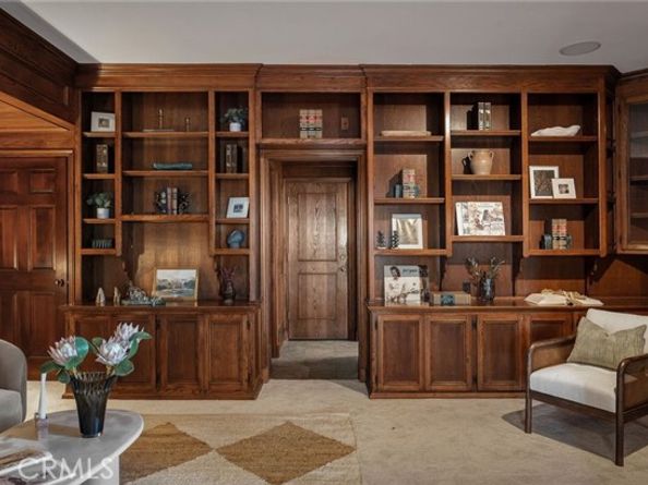 1038 Santiago Drive, Newport Beach CA 92660