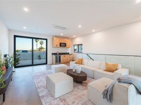 422 20th Street, Huntington Beach CA 92648