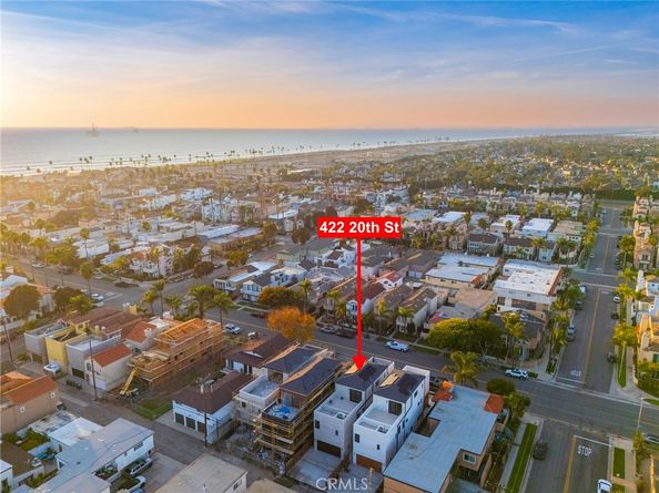 422 20th Street, Huntington Beach CA 92648