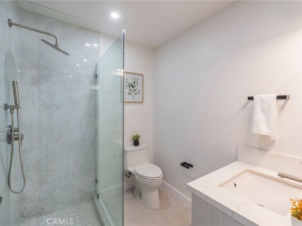 422 20th Street, Huntington Beach CA 92648