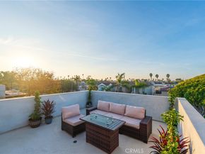 422 20th Street, Huntington Beach CA 92648