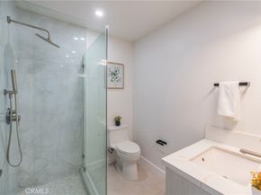 422 20th Street, Huntington Beach CA 92648