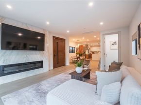 422 20th Street, Huntington Beach CA 92648