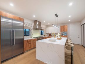 422 20th Street, Huntington Beach CA 92648