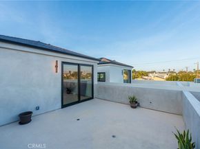422 20th Street, Huntington Beach CA 92648
