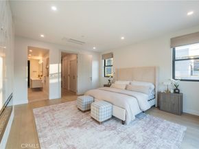 422 20th Street, Huntington Beach CA 92648