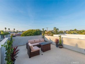 422 20th Street, Huntington Beach CA 92648