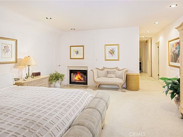 2072 Coldwater Canyon, Beverly Hills CA 90210