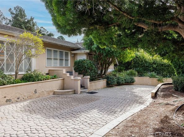 2072 Coldwater Canyon, Beverly Hills CA 90210