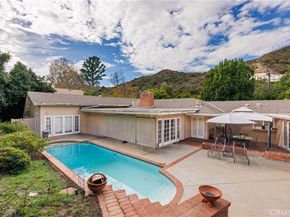 2072 Coldwater Canyon, Beverly Hills CA 90210