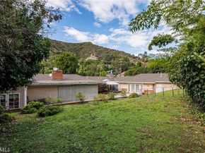 2072 Coldwater Canyon, Beverly Hills CA 90210