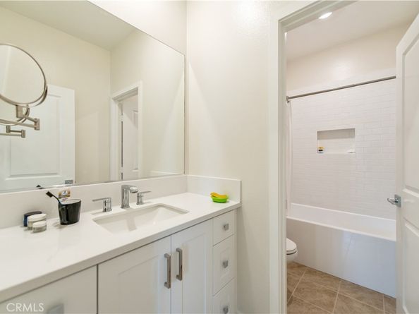 200 Zawn, Irvine CA 92618