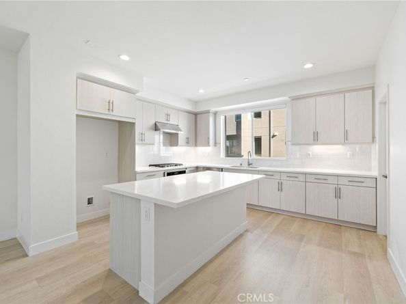 169 Steely, Irvine CA 92614