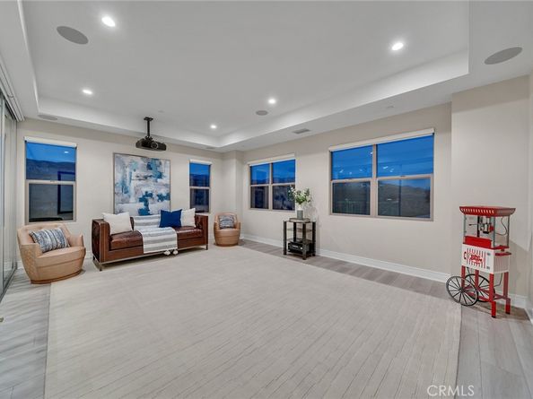 100 Albero, Irvine CA 92602