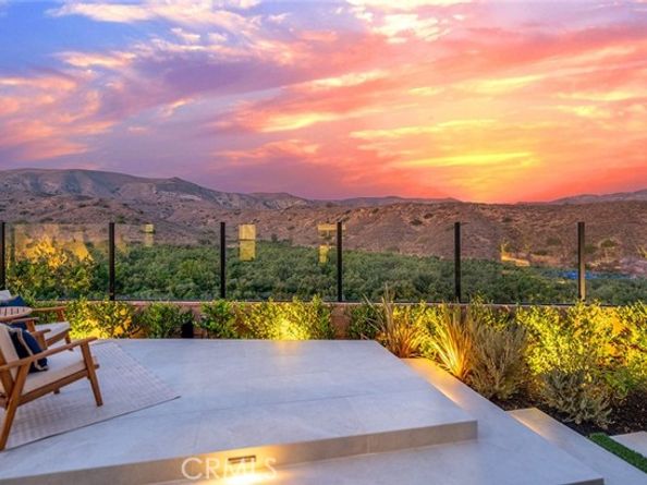 100 Albero, Irvine CA 92602