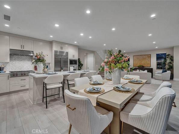 100 Albero, Irvine CA 92602