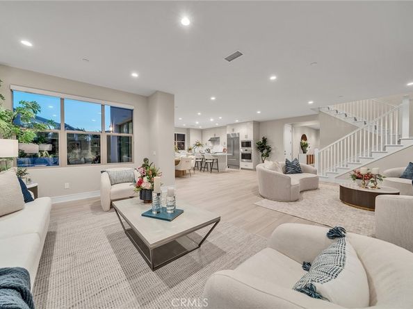 100 Albero, Irvine CA 92602