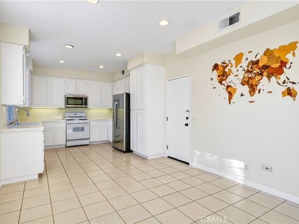 1203 Hazel Place, Costa Mesa CA 92626