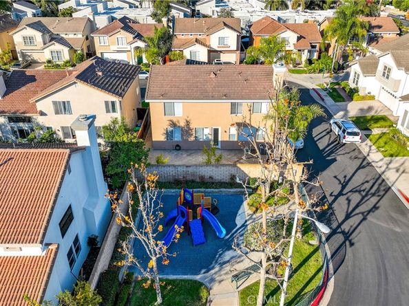 1203 Hazel Place, Costa Mesa CA 92626