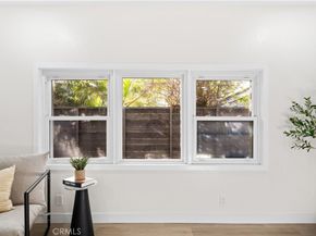 713 Flower Ave, Venice CA 90291