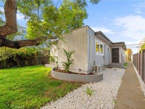 713 Flower Ave, Venice CA 90291