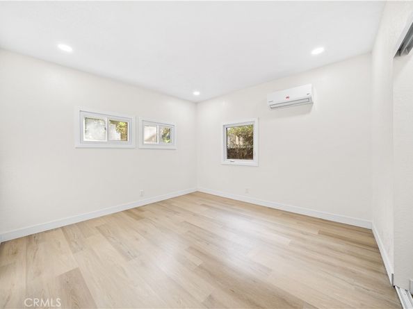 713 Flower Ave, Venice CA 90291