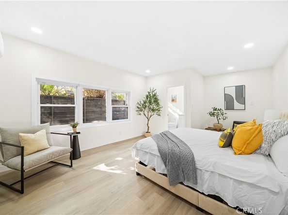 713 Flower Ave, Venice CA 90291