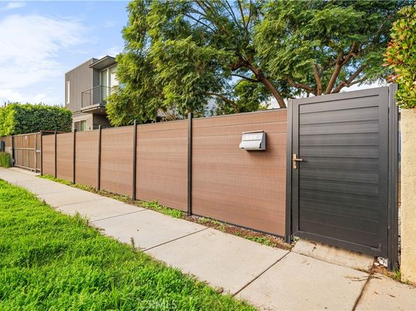 713 Flower Ave, Venice CA 90291