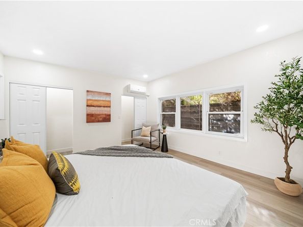 713 Flower Ave, Venice CA 90291