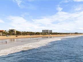 713 Flower Ave, Venice CA 90291