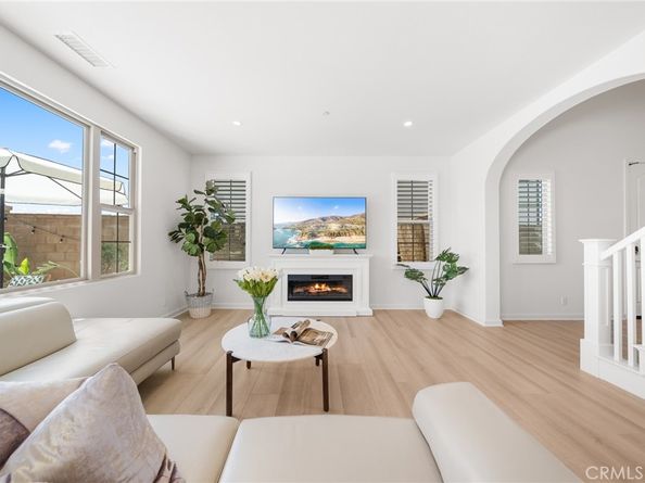 246 Canterbury, Irvine CA 92618