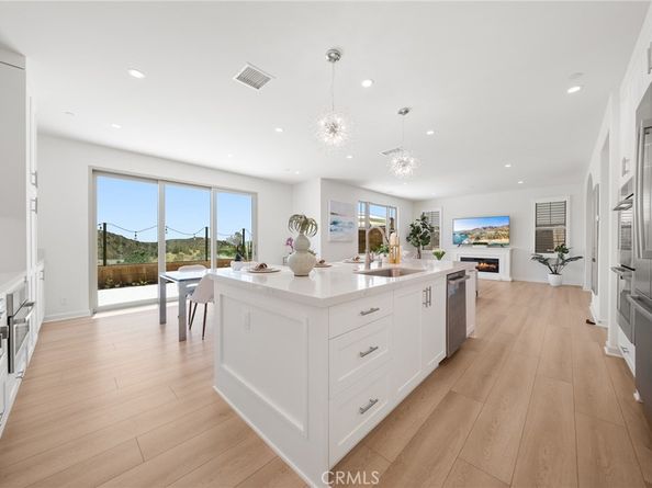 246 Canterbury, Irvine CA 92618