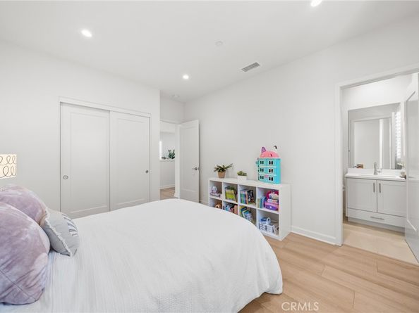 246 Canterbury, Irvine CA 92618