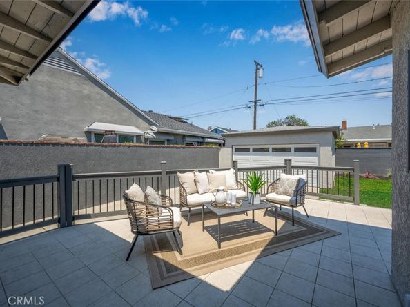 2312 Iroquois Avenue, Long Beach CA 90815
