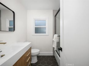 2312 Iroquois Avenue, Long Beach CA 90815