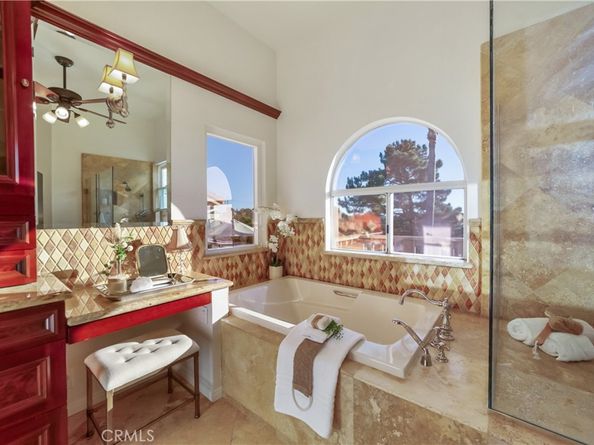 5056 Nighthawk Way, Oceanside CA 92056
