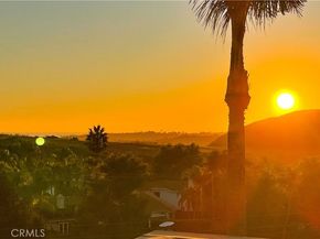 5056 Nighthawk Way, Oceanside CA 92056