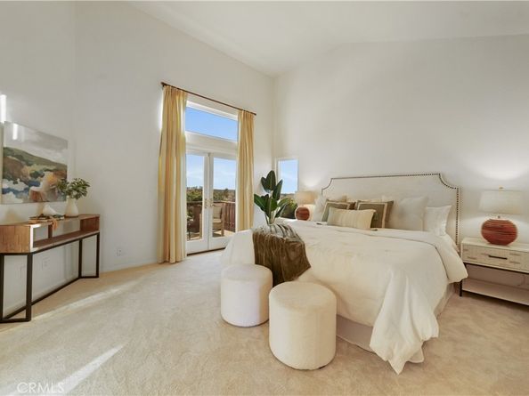 5056 Nighthawk Way, Oceanside CA 92056