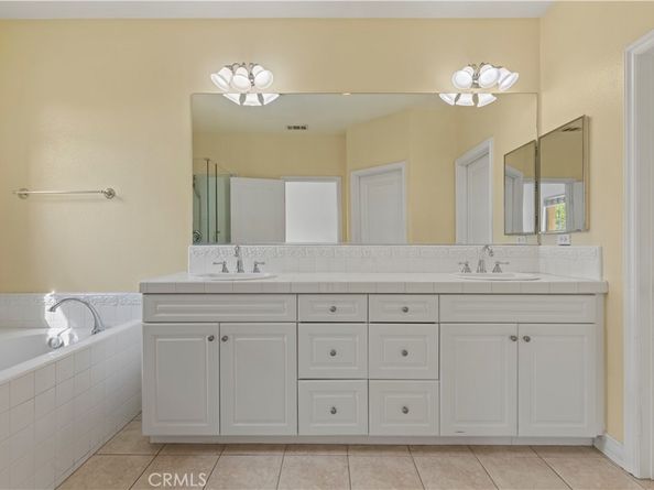 123 Chantilly, Irvine CA 92620