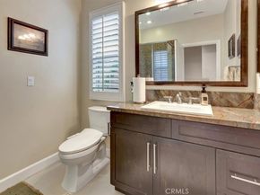 27 Looking Glass, Irvine CA 92620