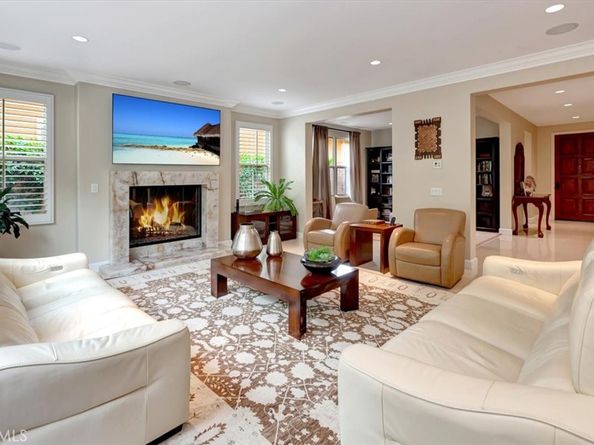 27 Looking Glass, Irvine CA 92620